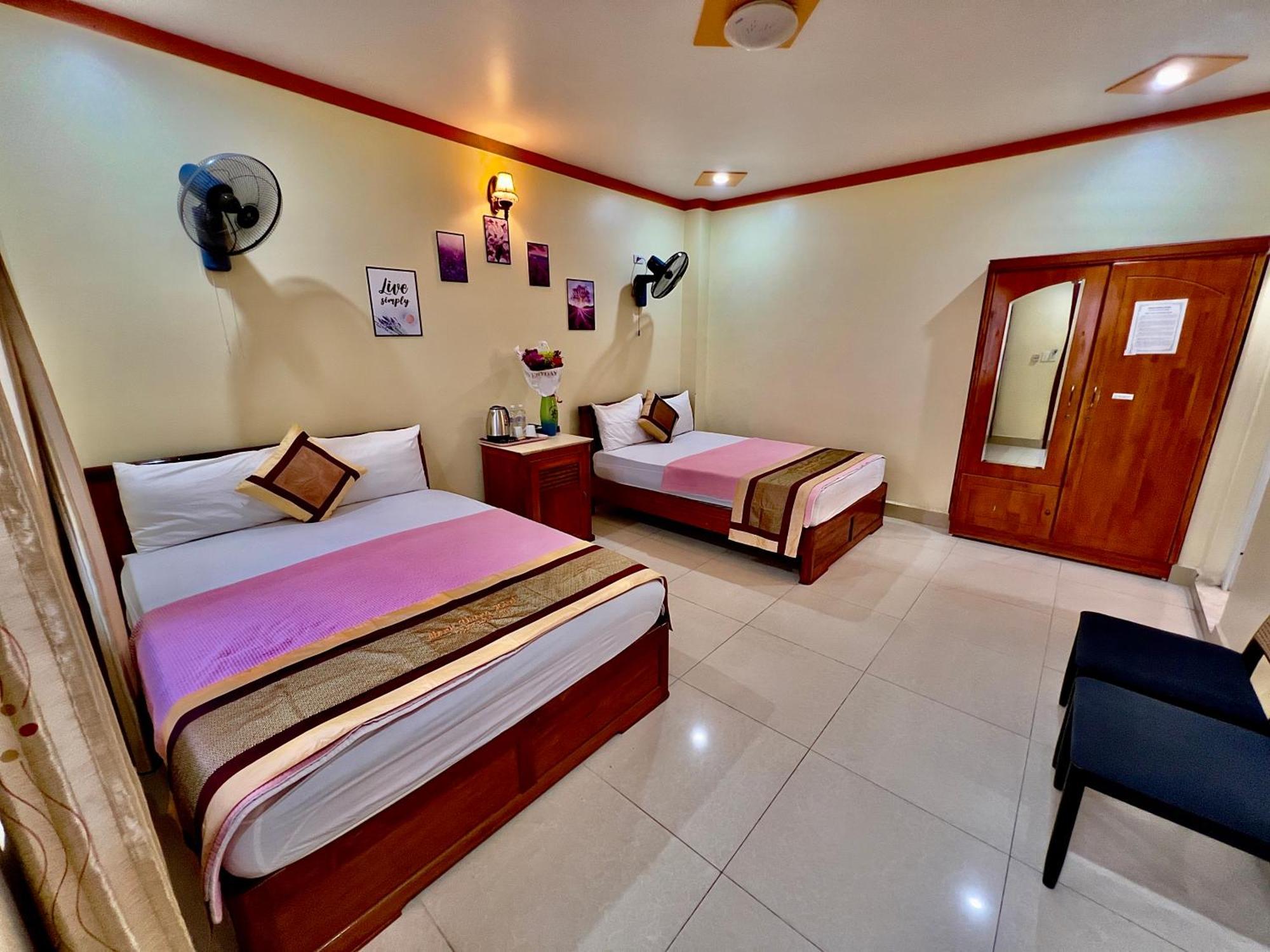 Manh Vuong Hotel Catba Dong Khe Sau Exterior photo